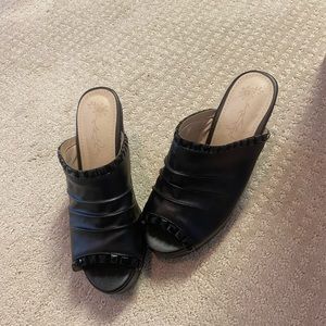 High heeled wedge sandals with beaded details